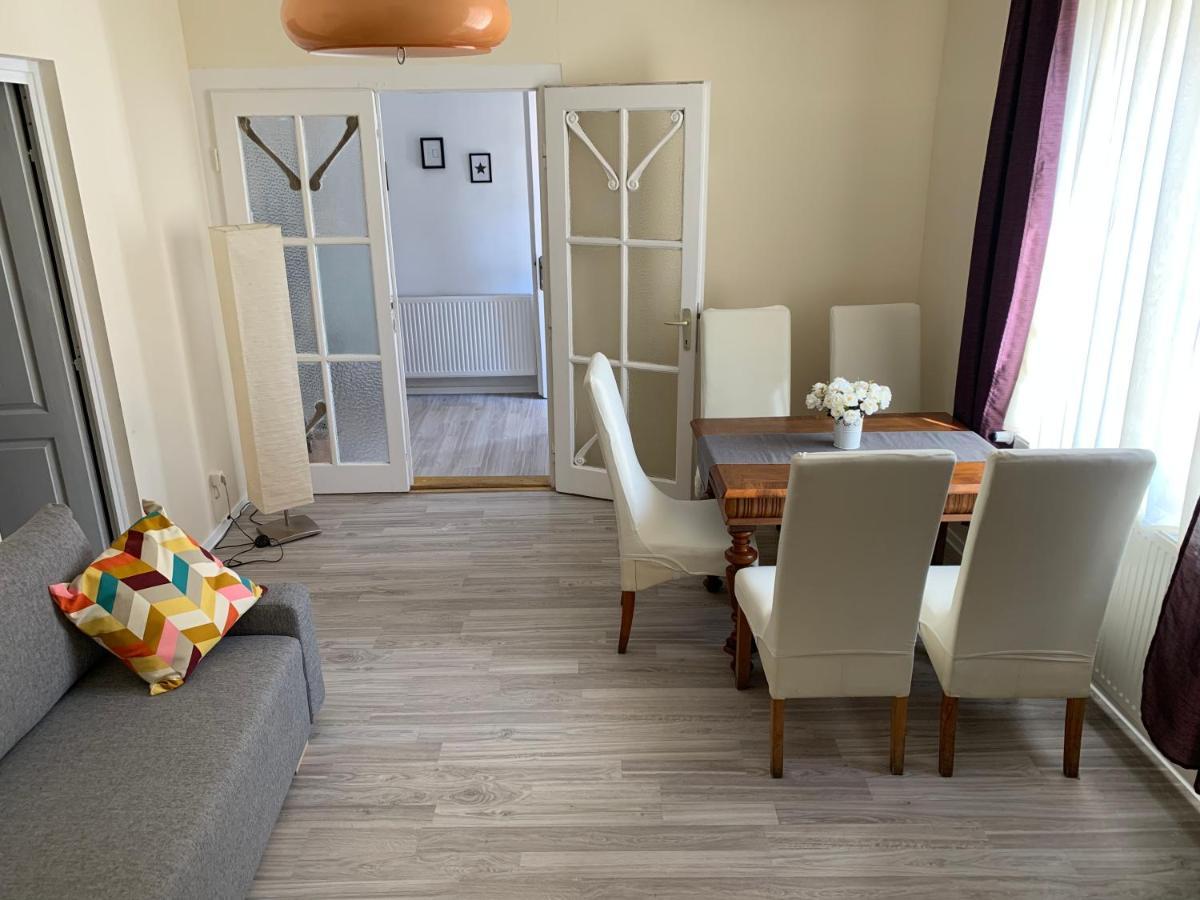 Bazsalikom Vendeghaz Sárospatak Buitenkant foto
