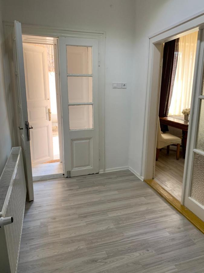 Bazsalikom Vendeghaz Sárospatak Buitenkant foto